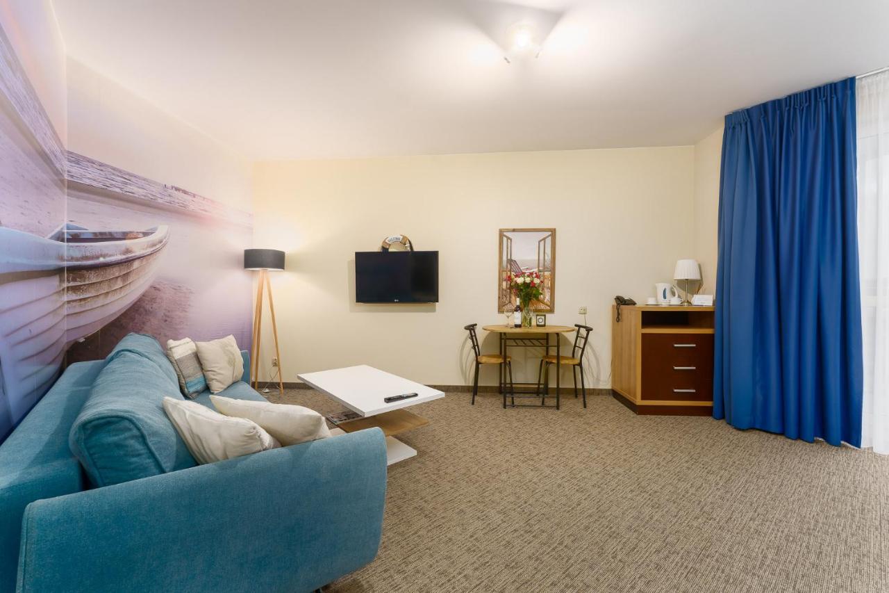 Apartamenty Prywatne W Hotelu Przy Plazy Diva Kołobrzeg Exteriör bild