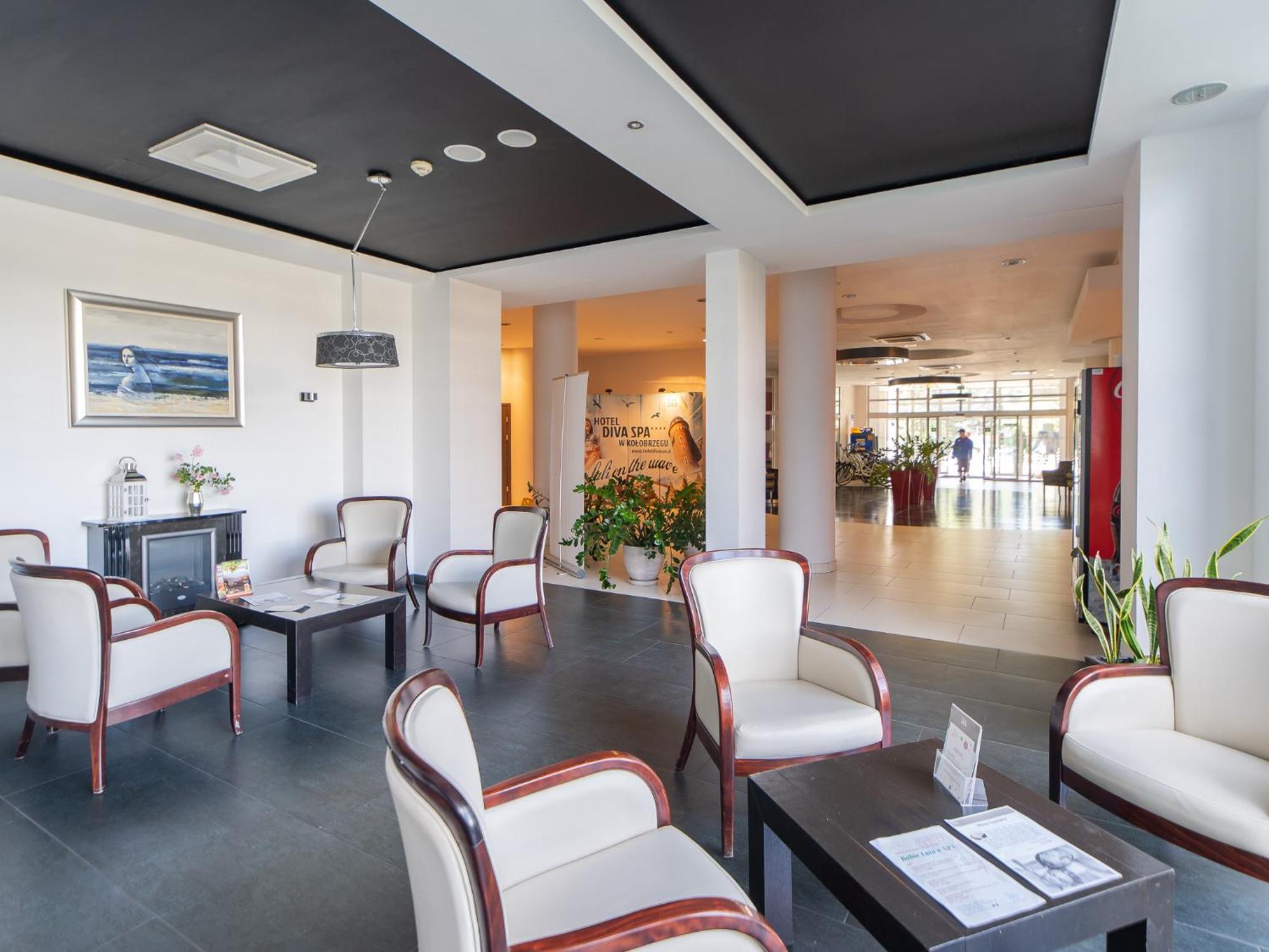 Apartamenty Prywatne W Hotelu Przy Plazy Diva Kołobrzeg Exteriör bild