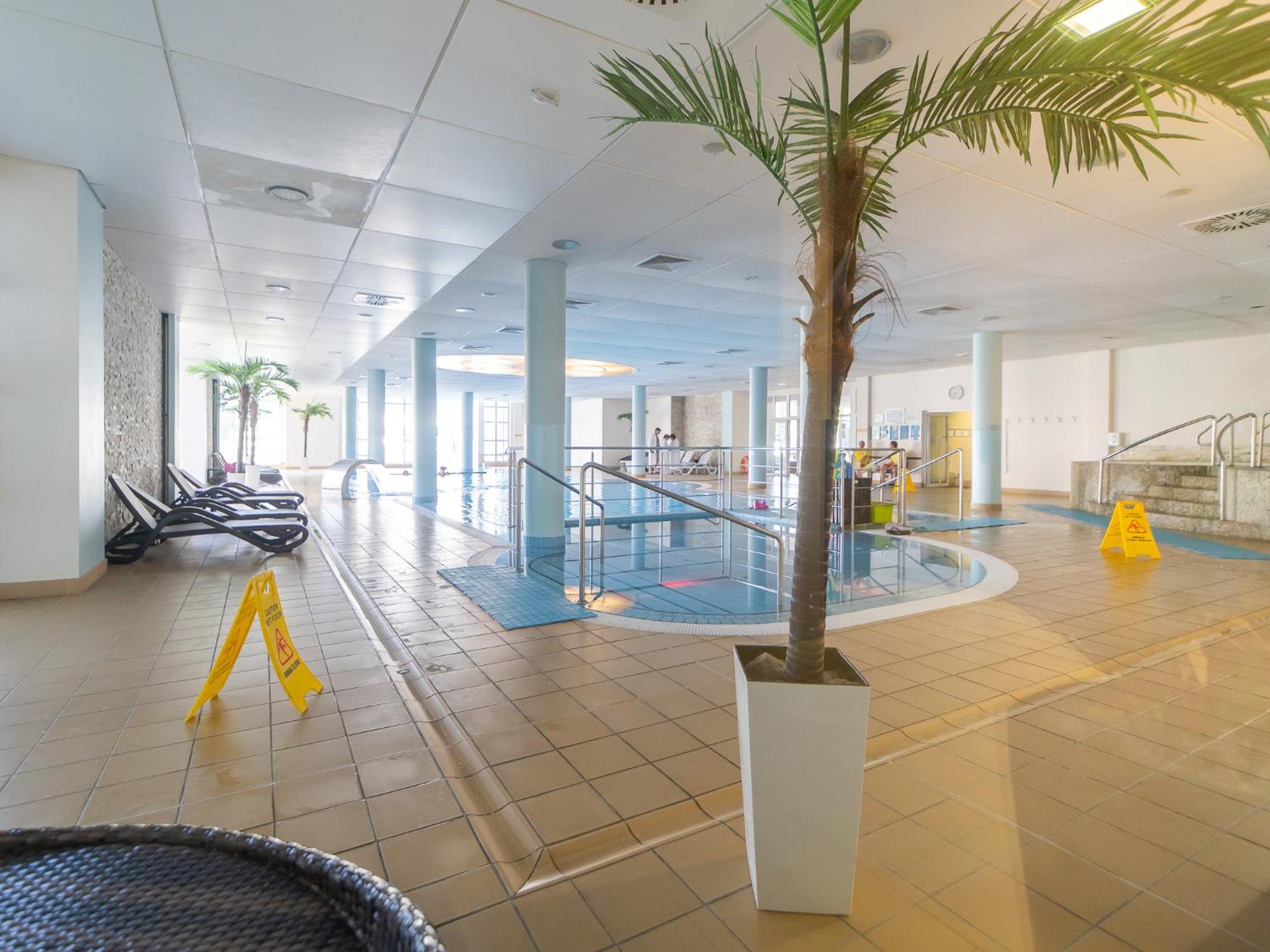 Apartamenty Prywatne W Hotelu Przy Plazy Diva Kołobrzeg Exteriör bild